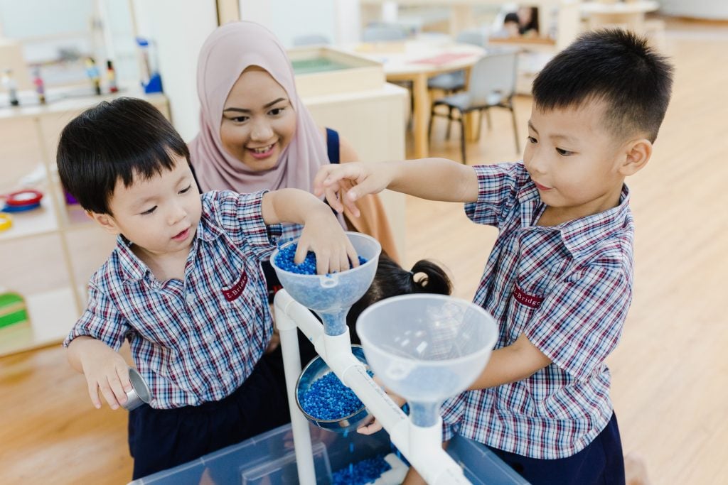 EBridge-Educator-N childrens interaction