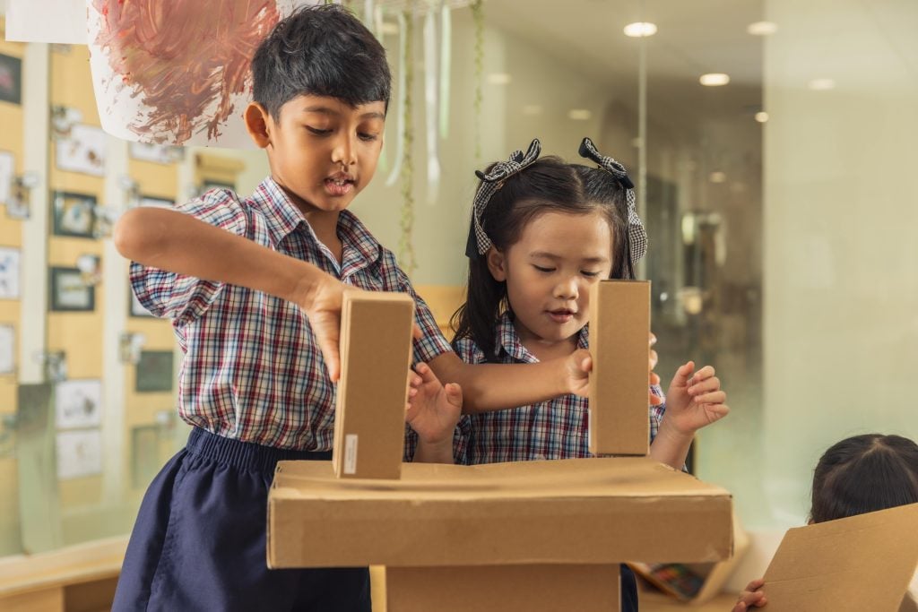 E-Bridge child learning with shapes for primary school prep